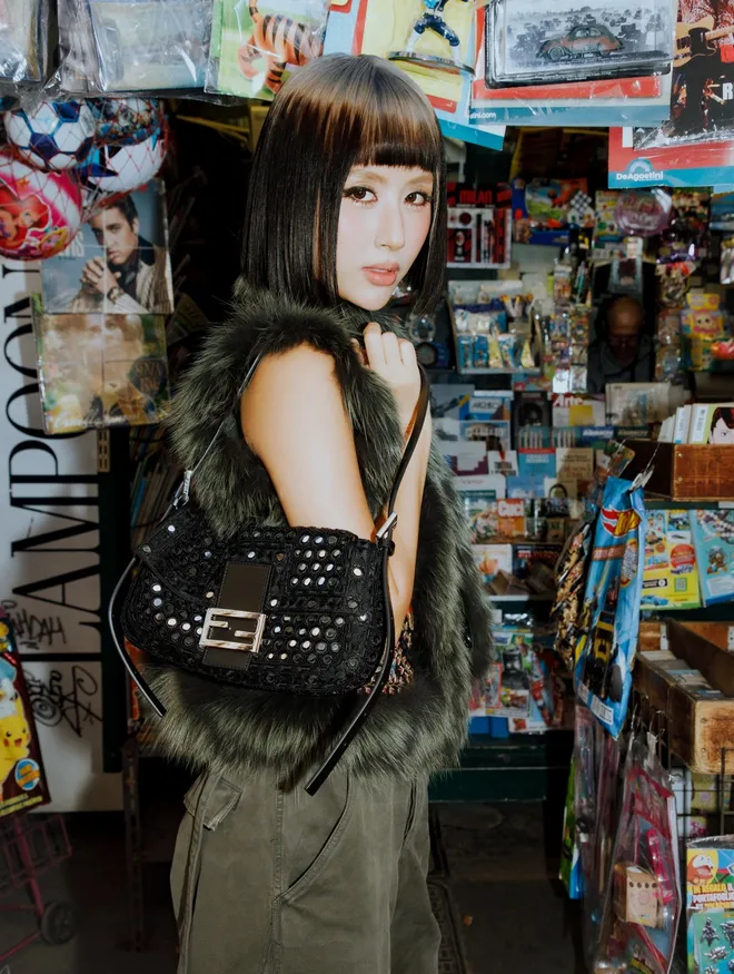 Hồ Ngọc Hà, Quỳnh Anh Shyn và loạt gương mặt Việt ghi dấu tại mùa Fashion Week Xuân/Hè 2027 - Ảnh 10.