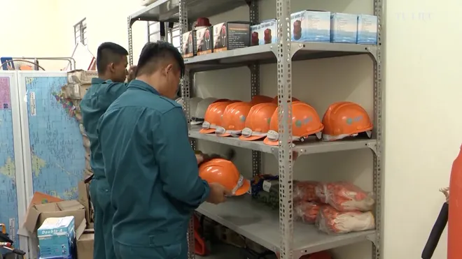 Bão Xangsane - 20 năm nhìn lại: Ký ức kinh hoàng và bài học sinh tồn ở vùng chân sóng- Ảnh 5. Bão Xangsane - 20 năm nhìn lại: Ký ức kinh hoàng và bài học sinh tồn ở vùng chân sóng- Ảnh 5.