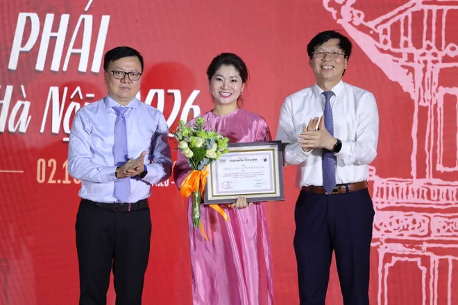 Trao giải thưởng B&ugrave;i Xu&acirc;n Ph&aacute;i - V&igrave; t&igrave;nh y&ecirc;u H&agrave; Nội lần thứ 19 - 2026: Vinh danh nh&agrave; thơ Bằng Việt - Ảnh 5.