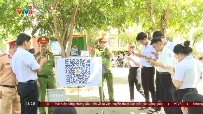 X&acirc;y dựng văn h&oacute;a giao th&ocirc;ng từ người trẻ- Ảnh 4.