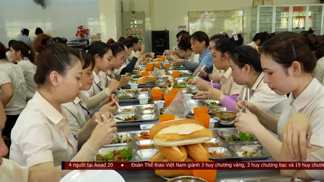 Tổng Công ty Khánh Việt Khatoco tôn vinh, tri ân người lao động- Ảnh 7. Tổng Công ty Khánh Việt Khatoco tôn vinh, tri ân người lao động- Ảnh 7.