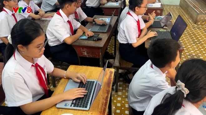 Định hướng giáo dục AI để học sinh sử dụng công nghệ đúng cách- Ảnh 3. Định hướng giáo dục AI để học sinh sử dụng công nghệ đúng cách- Ảnh 3.