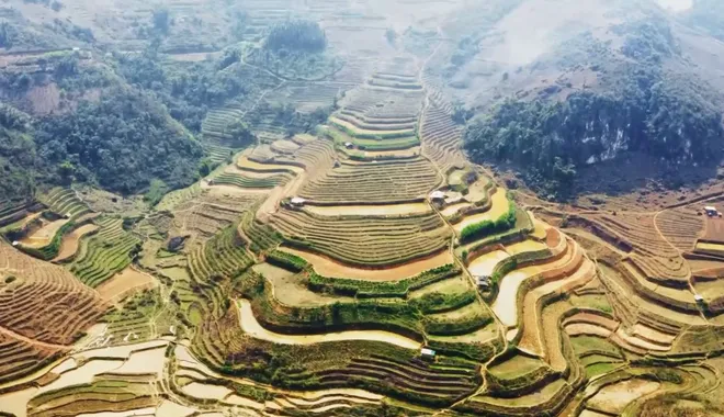Sắc màu văn hóa dân tộc Mông: Khơi nguồn nội sinh, phát triển bền vững- Ảnh 1. Sắc màu văn hóa dân tộc Mông: Khơi nguồn nội sinh, phát triển bền vững- Ảnh 1.