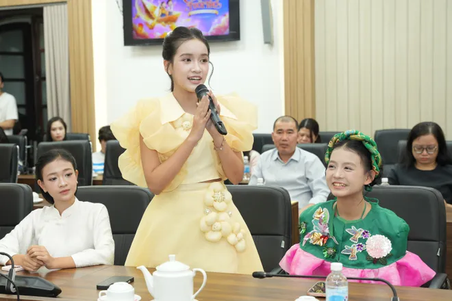 “Chắp cánh tuổi thơ” mở ra hành trình nghệ thuật đầy màu sắc cho thiếu nhi - Ảnh 4.