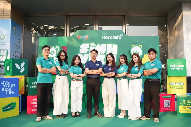 "Sinh vi&ecirc;n thế hệ mới" trở lại: Khi Gen Z kh&ocirc;ng chỉ nghĩ, m&agrave; phải l&agrave;m  - Ảnh 8.
