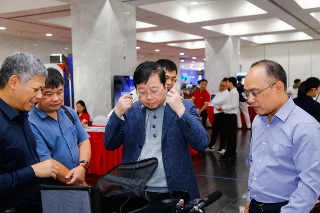 Không gian triển lãm công nghệ "VTV - Từ truyền hình truyền thống tới tổ chức truyền thông số" - Ảnh 2.