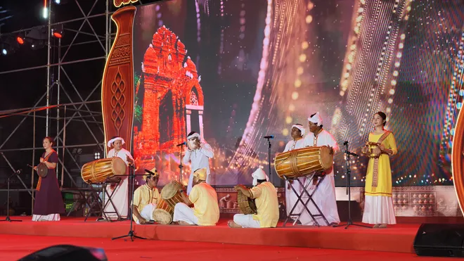 Khai mạc Lễ hội Gốm Chăm B&agrave;u Tr&uacute;c lần đầu ti&ecirc;n: Sức sống mới của di sản UNESCO  - Ảnh 5.