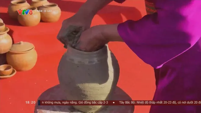 Gốm Chăm Bàu Trúc mở rộng giá trị từ du lịch- Ảnh 2. Gốm Chăm Bàu Trúc mở rộng giá trị từ du lịch- Ảnh 2.