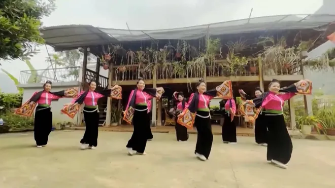Sắc màu văn hóa dân tộc Mông hội tụ và tỏa sáng tại Điện Biên- Ảnh 7. Sắc màu văn hóa dân tộc Mông hội tụ và tỏa sáng tại Điện Biên- Ảnh 7.