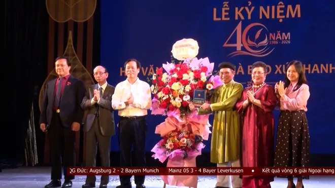 Kỷ niệm 40 năm Hội Văn nghệ sĩ - Nhà báo Xứ Thanh tại Hà Nội- Ảnh 7. Kỷ niệm 40 năm Hội Văn nghệ sĩ - Nhà báo Xứ Thanh tại Hà Nội- Ảnh 7.