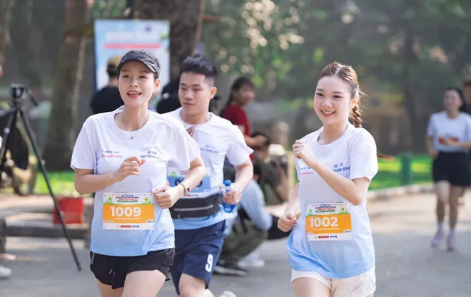 Giải chạy "Phụ nữ chạy vì môi trường không khói thuốc và Tương lai xanh" lan tỏa lối sống tích cực- Ảnh 2.