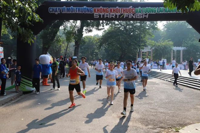 Giải chạy "Phụ nữ chạy vì môi trường không khói thuốc và Tương lai xanh" lan tỏa lối sống tích cực- Ảnh 5.