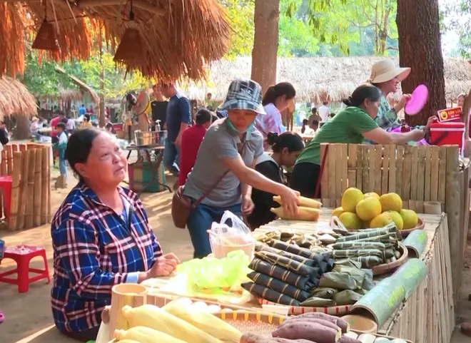 Ẩm thực bản địa: Bản sắc văn h&oacute;a v&agrave; động lực ph&aacute;t triển du lịch bền vững- Ảnh 8.