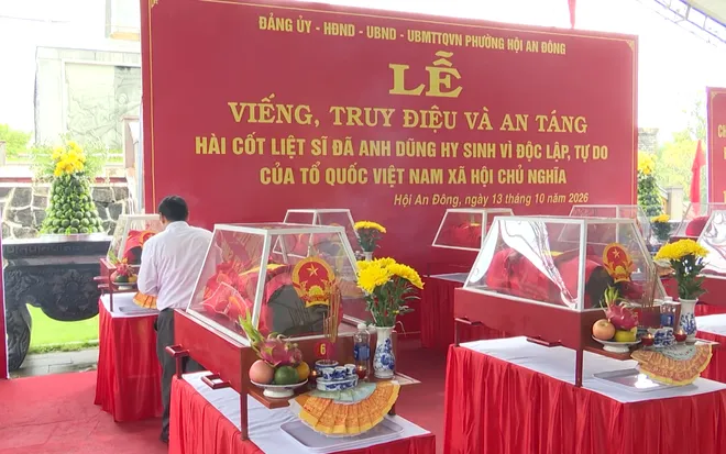 Đà Nẵng: Trang trọng Lễ truy điệu và an táng 14 liệt sĩ- Ảnh 4. Đà Nẵng: Trang trọng Lễ truy điệu và an táng 14 liệt sĩ- Ảnh 4.