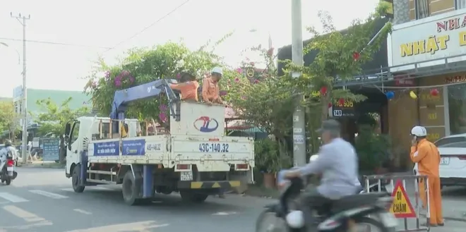 Giữ dòng điện liên tục vì sự phát triển đô thị- Ảnh 7. Giữ dòng điện liên tục vì sự phát triển đô thị- Ảnh 7.