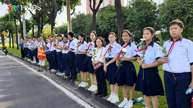 Trang trọng Lễ viếng, truy điệu 731 hài cốt liệt sĩ được tìm kiếm, quy tập tại Công viên Lê Thị Riêng - Ảnh 12.