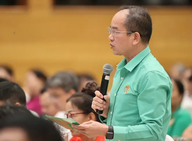 Bộ Công an đối thoại với nông dân: Đưa chuyển đổi số đến gần hơn với người dân nông thôn - Ảnh 4.