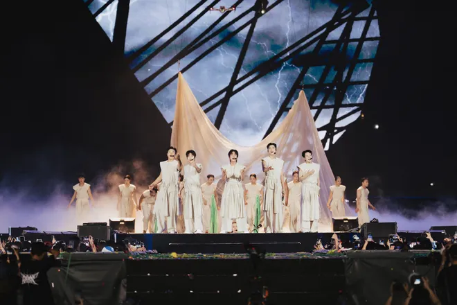 Concert Anh Trai Vượt Ngàn Chông Gai 2026 Day 1: 33 Anh Tài và gần 50.000 khán giả cùng đi qua 40 tiết mục - Ảnh 26.