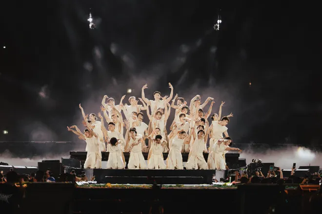 Concert Anh Trai Vượt Ngàn Chông Gai 2026 Day 1: 33 Anh Tài và gần 50.000 khán giả cùng đi qua 40 tiết mục - Ảnh 23.