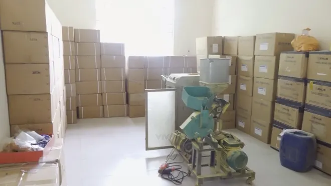 Triệt phá đường dây sản xuất, buôn bán thuốc giả quy mô lớn- Ảnh 2. Triệt phá đường dây sản xuất, buôn bán thuốc giả quy mô lớn- Ảnh 2.