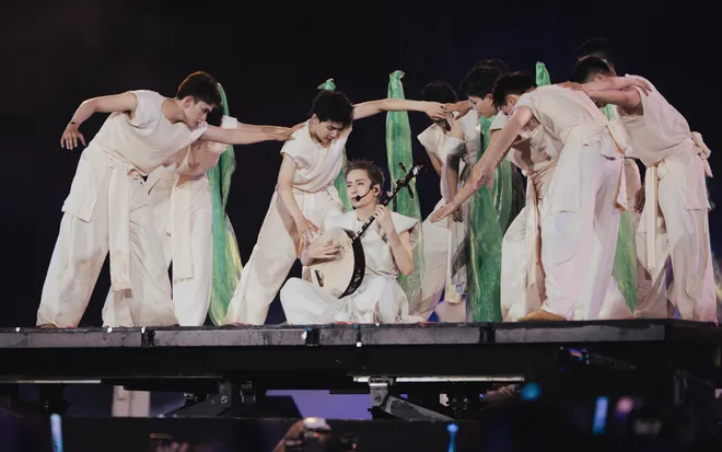 Concert Anh Trai Vượt Ngàn Chông Gai 2026 Day 1: 33 Anh Tài và gần 50.000 khán giả cùng đi qua 40 tiết mục - Ảnh 25.