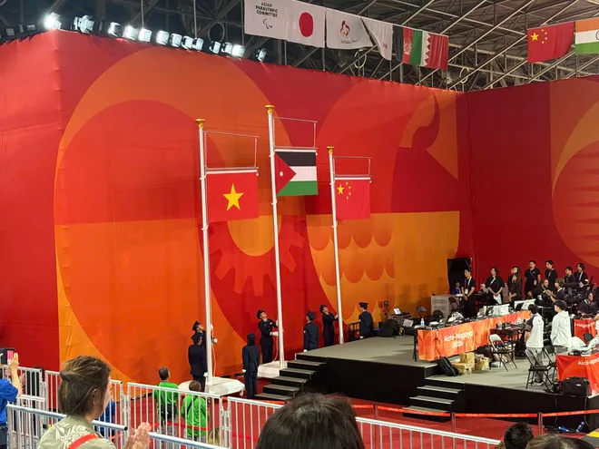 ASIAN Para Games 5: Lê Văn Công giành huy chương bạc đầu tiên cho đoàn Việt Nam- Ảnh 4.