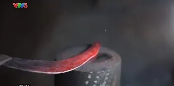 Làng rèn xứ Thanh "đỏ lửa" trăm năm giữ hồn nghề giữa nhịp sống hiện đại- Ảnh 3.