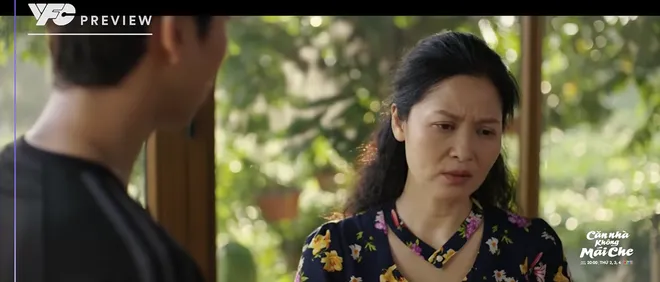 Căn nhà không mái che - Tập 6: Hạnh bị chủ nợ xông vào nhà, túm tóc đòi gặp Bình tính sổ - Ảnh 1.