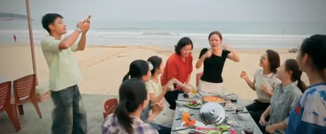 Đội bóng nữ làng Xuân - Tập 14: Quốc nghĩ quẩn định tìm đến cái chết - Ảnh 6.