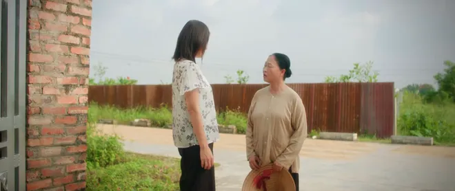 Đội b&oacute;ng nữ l&agrave;ng Xu&acirc;n - Tập 15: T&acirc;m chuẩn bị lấy chồng th&igrave; t&igrave;nh cũ trở về? - Ảnh 3.