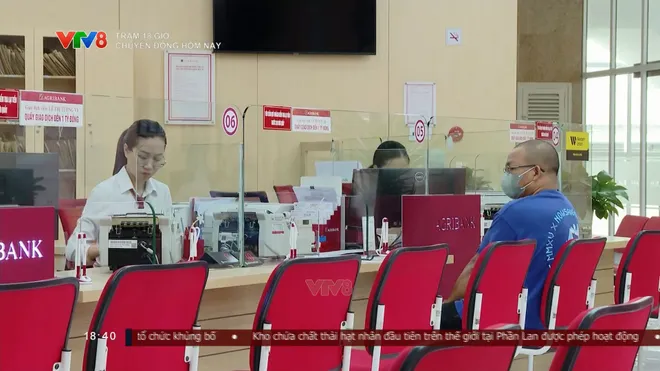 Ngân hàng Agribank giảm lãi suất cho vay hỗ trợ phát triển sản xuất kinh doanh.- Ảnh 8. Ngân hàng Agribank giảm lãi suất cho vay hỗ trợ phát triển sản xuất kinh doanh.- Ảnh 8.