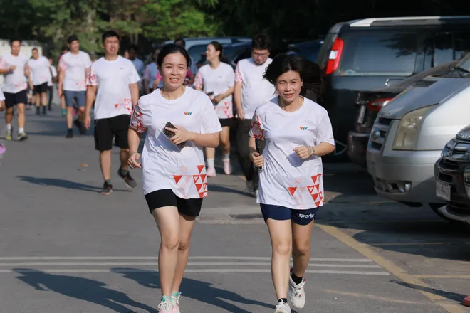 Ph&aacute;t động phong tr&agrave;o &ldquo;Mỗi người một m&ocirc;n thể thao&rdquo; tại VTV: 500 người tham gia giải chạy khởi động- Ảnh 16.