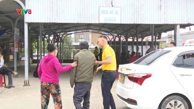 Khám bệnh thiện nguyện cho hơn 1.000 người dân phía Nam Đà Nẵng- Ảnh 3. Khám bệnh thiện nguyện cho hơn 1.000 người dân phía Nam Đà Nẵng- Ảnh 3.