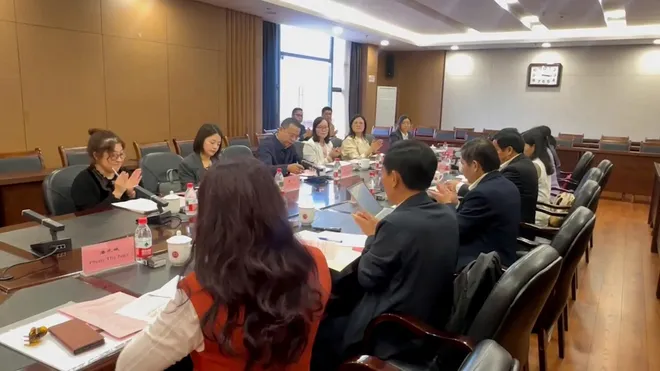 Cơ hội hợp t&aacute;c mới giữa c&aacute;c tỉnh miền Trung Việt Nam v&agrave; si&ecirc;u đ&ocirc; thị Tr&ugrave;ng Kh&aacute;nh- Ảnh 5.