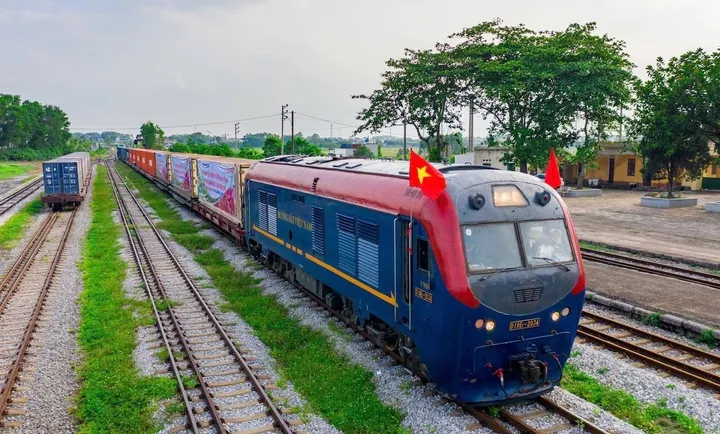 Kỳ vọng chính sách “khoán 10” trong đầu tư đường sắt