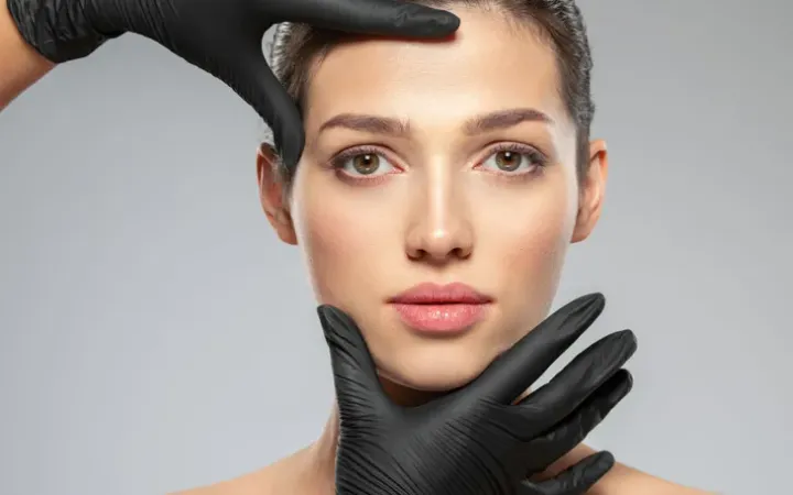 Hiểm họa của trào lưu tiêm "Botox Hàn Quốc" học từ TikTok