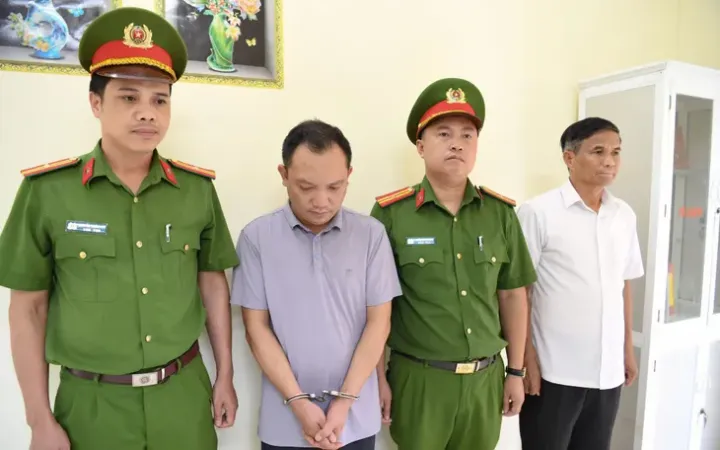 Phú Thọ: Khởi tố đối tượng sản xuất hàng nghìn sản phẩm mỹ phẩm giả