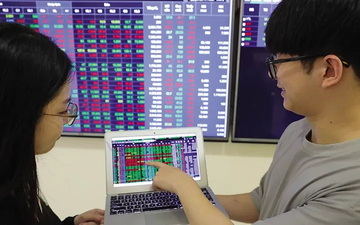 Cổ phiếu nào hưởng lợi khi chứng khoán được nâng hạng?