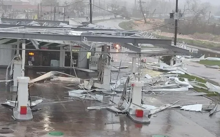 Kinh tế toàn cầu thiệt hại 220 tỷ USD vì thiên tai