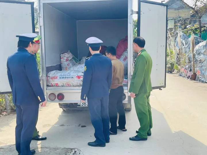 Tiêu hủy 1.900 kg măng tươi không rõ nguồn gốc, xuất xứ