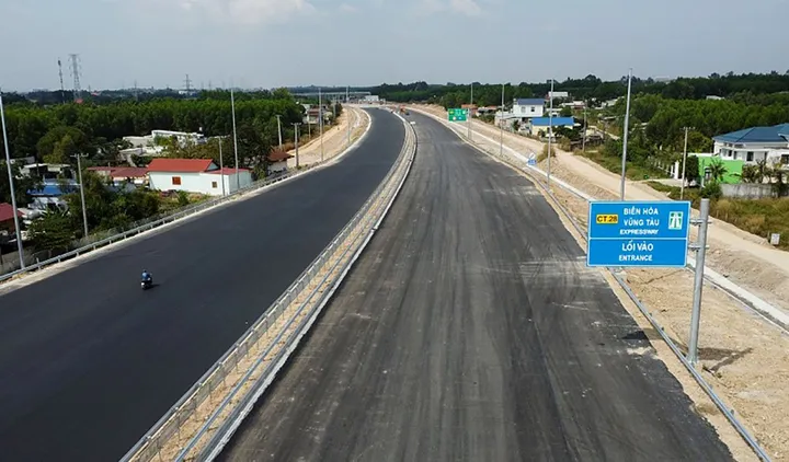 Đề xuất khai thác tạm 18km cao tốc Biên Hòa - Vũng Tàu trước Tết
