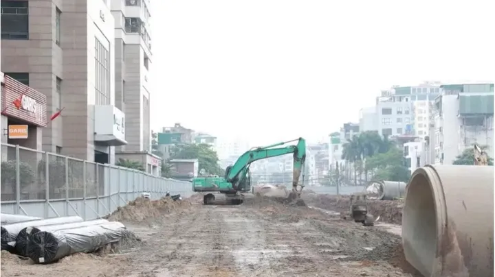 Hà Nội yêu cầu tháo gỡ vướng mắc, đẩy nhanh tiến độ các dự án trọng điểm