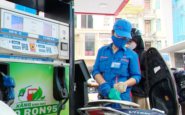 "Đã bán ra hơn 140 triệu lít xăng E10, chưa ghi nhận phản hồi tiêu cực đáng kể"