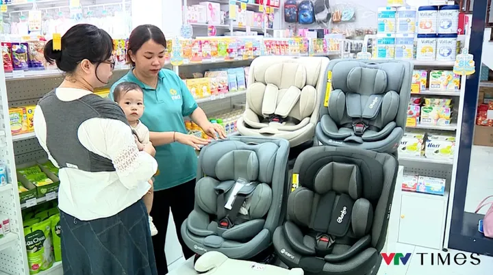 Cục Đăng kiểm được chỉ định tạm thời tổ chức thử nghiệm ghế trẻ em trên ô tô