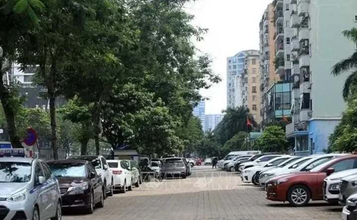 Gửi ô tô ở Hà Nội có nơi lên tới 7,5 triệu đồng/tháng