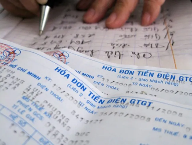 Khách hàng cần làm gì khi nhận cuộc gọi đòi nợ tiền điện? - Ảnh 2. Khách hàng cần làm gì khi nhận cuộc gọi đòi nợ tiền điện? - Ảnh 2.