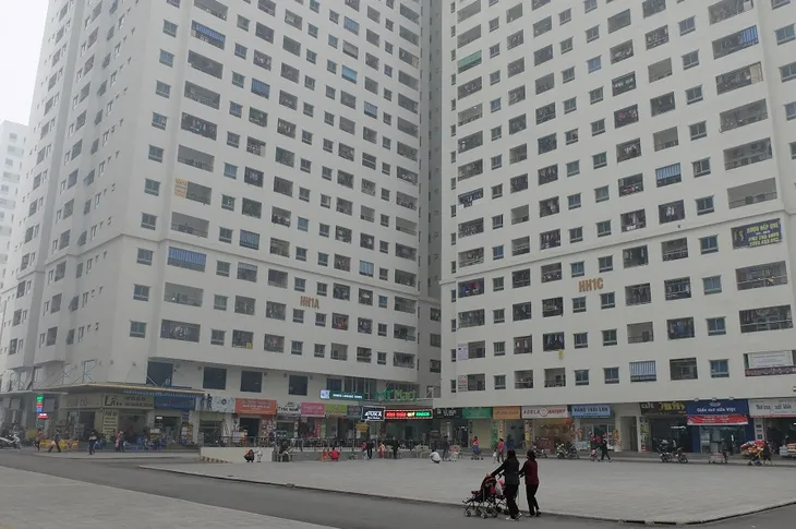 Hà Nội lý giải việc quá tải trường lớp trên địa bàn thành phố - Ảnh 1. Hà Nội lý giải việc quá tải trường lớp trên địa bàn thành phố - Ảnh 1.