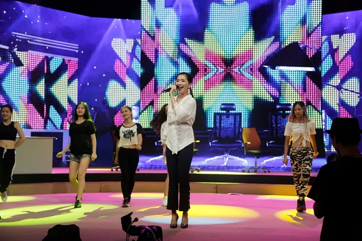 VTV Awards 2017: Tất bật công tác chuẩn bị trước giờ G - Ảnh 2. VTV Awards 2017: Tất bật công tác chuẩn bị trước giờ G - Ảnh 2.