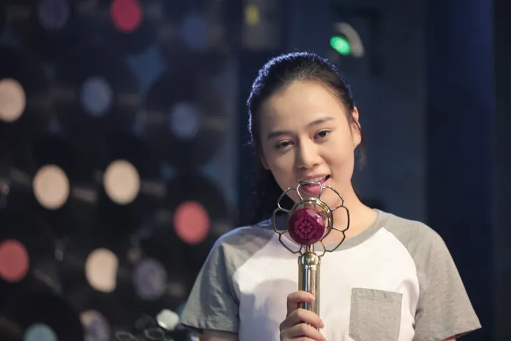 Ngược chiều nước mắt: Diễn viên Phương Oanh gặp khó khi vào vai cô sinh viên yếu đuối - Ảnh 2. Ngược chiều nước mắt: Diễn viên Phương Oanh gặp khó khi vào vai cô sinh viên yếu đuối - Ảnh 2.