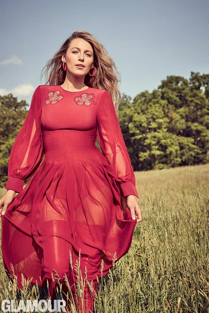 Blake Lively: Từ hot girl đến hot mom - Ảnh 4. Blake Lively: Từ hot girl đến hot mom - Ảnh 4.